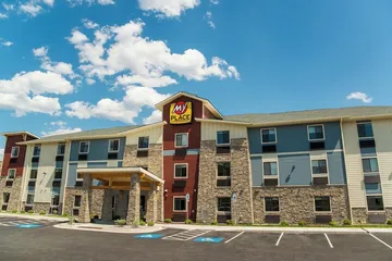 My Place Hotel - Midland