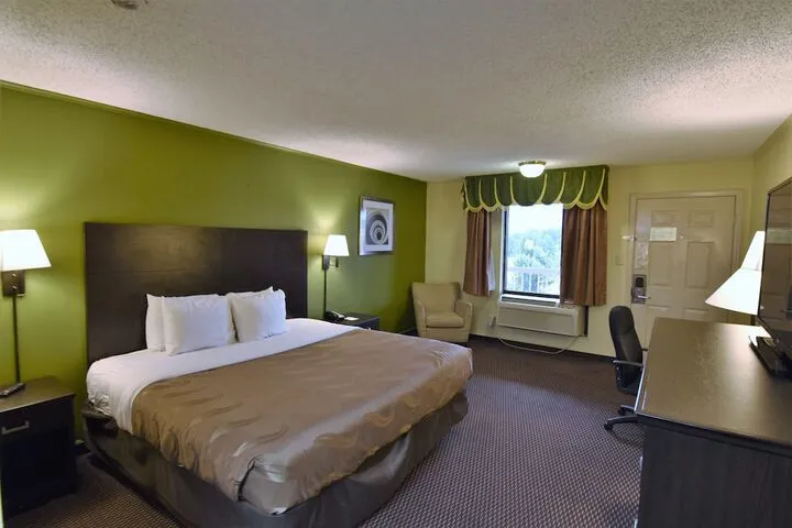 Room 5 of 21