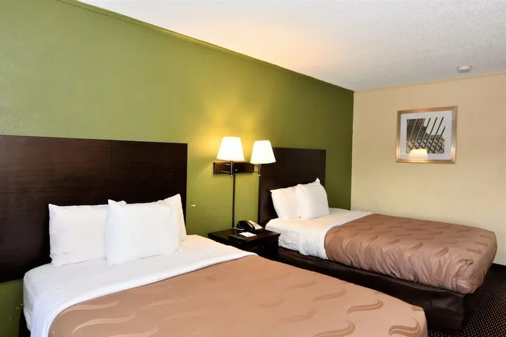 Room 3 of 21