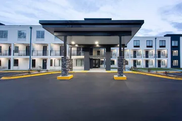 Clarion Pointe
