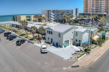 Daytona Shores Inn & Suites