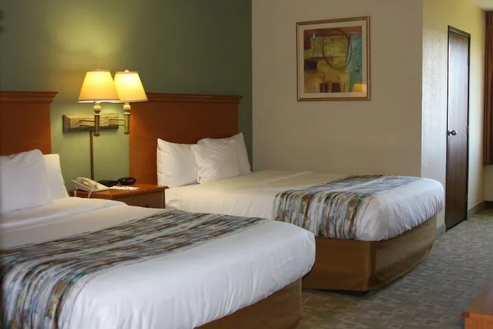 Room 4 of 47