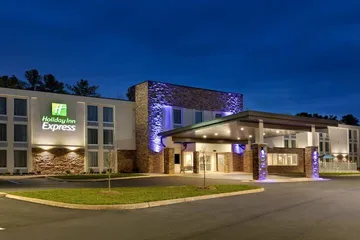 Holiday Inn Express Williamsbrg Busch Gardens Area by IHG