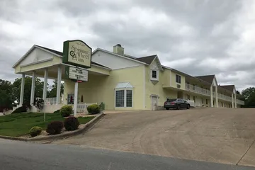 Spinning Wheel Inn Branson