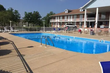 Twelve Oaks Inn