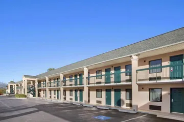 Days Inn by Wyndham Lexington / Columbia