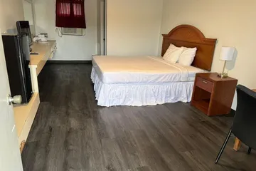 Stones Motel