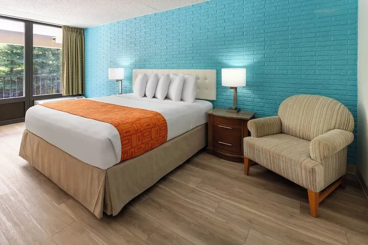 Room 5 of 26
