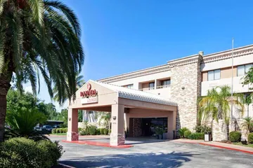 Red Lion Inn & Suites Houston IAH Airport