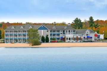 Ramada by Wyndham Mackinaw City Waterfront