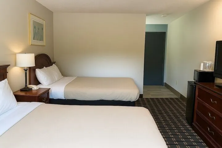 Room 5 of 28