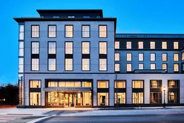Daxton Hotel Birmingham Curio Collection by Hilton