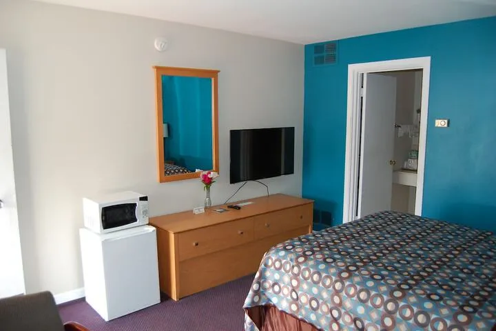 Room 4 of 26