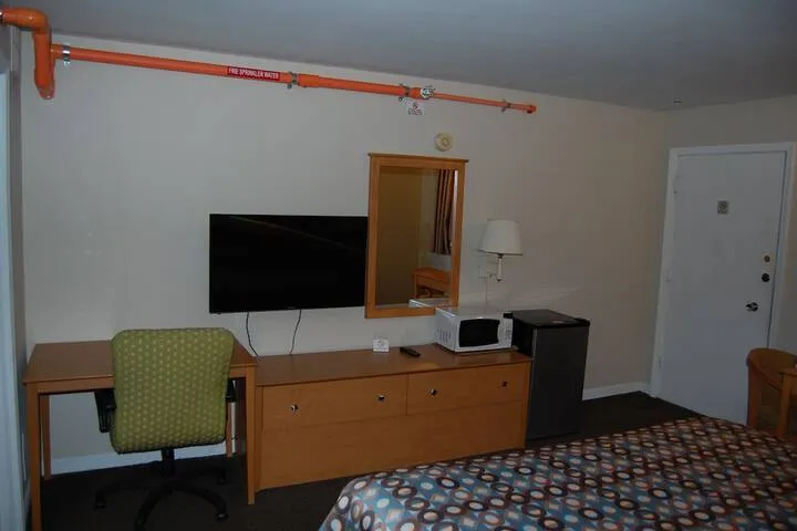 Room 5 of 26