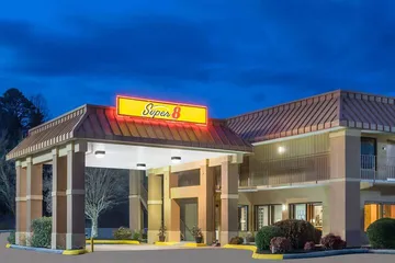 Super 8 by Wyndham Knoxville North / Powell