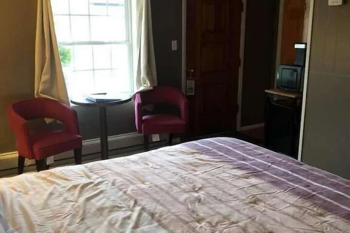 Room 5 of 14