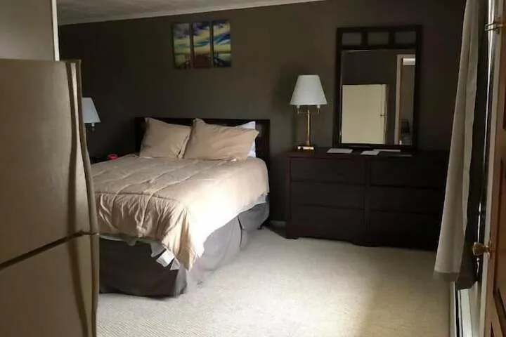 Room 4 of 14