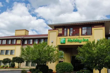 Holiday Inn Pewaukee - Milwaukee West by IHG