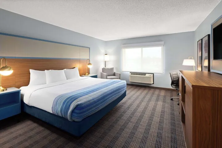 Room 5 of 41