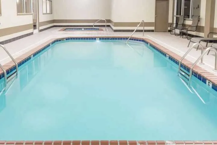 Pool 5 of 10
