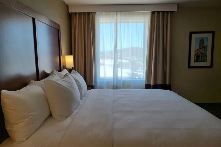 Room 4 of 46