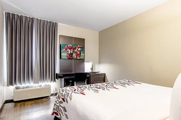 Room 5 of 25