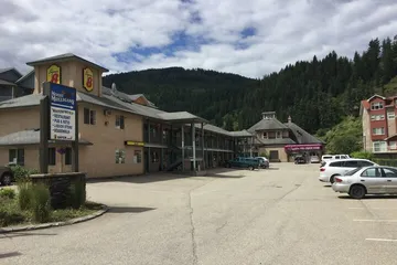 Super 8 by Wyndham Sicamous