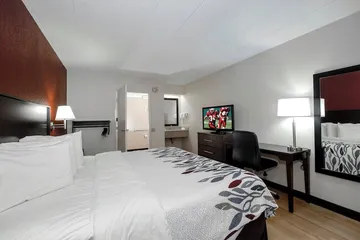 Red Roof Inn Cleveland - Medina