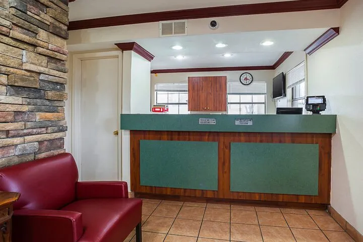 Concierge desk