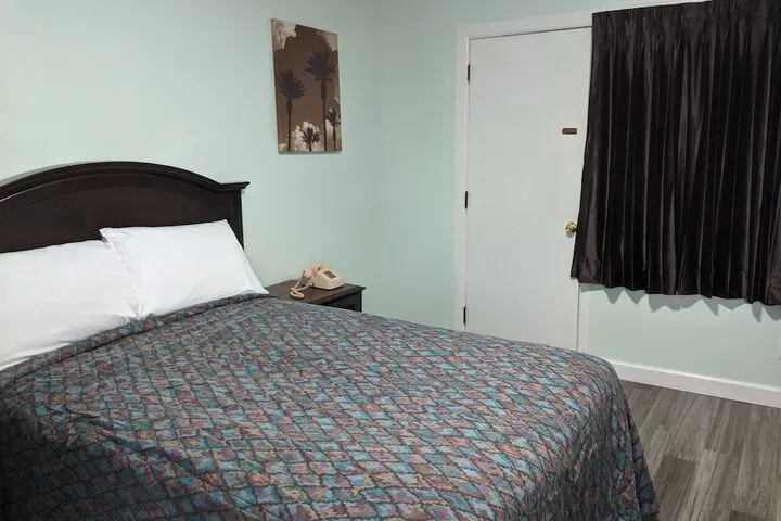 Room 3 of 15