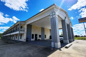 Scottish Inn & Suites