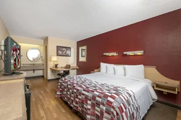 Red Roof Inn Mystic - New London