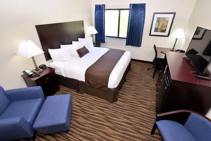 Room 2 of 17