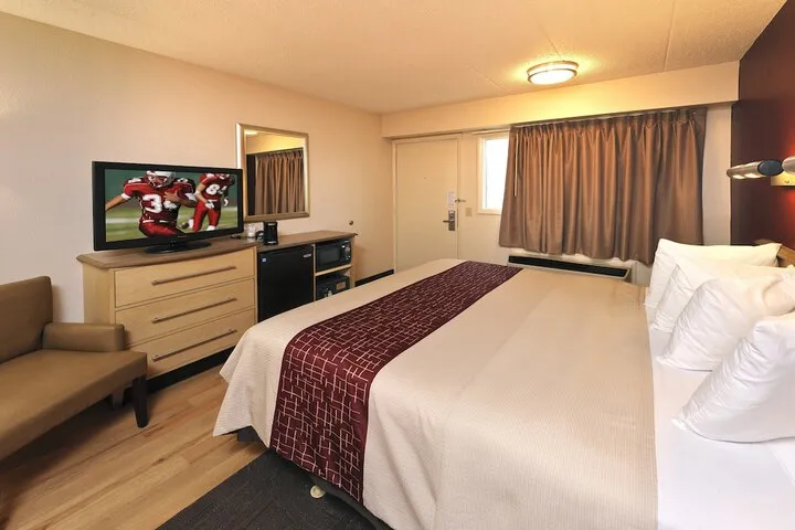 Room 5 of 20