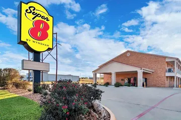 Super 8 by Wyndham Pleasanton