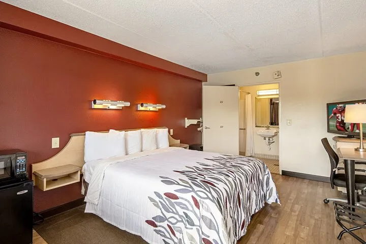 Room 2 of 23