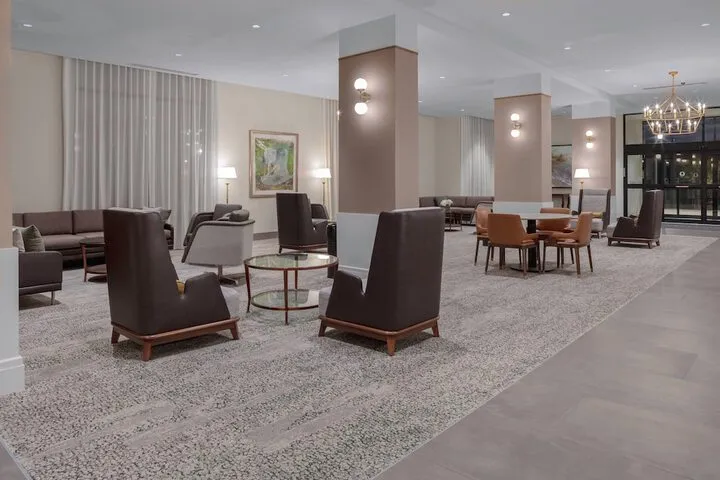 Lobby lounge