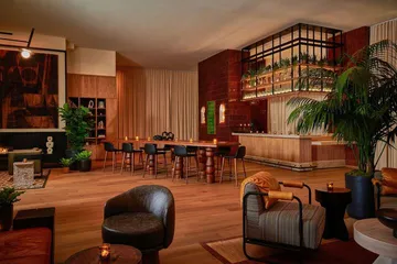 HOLLYWOOD VOLUME a Tribute Portfolio Hotel