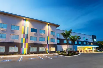 Tru by Hilton Bradenton I-75 FL