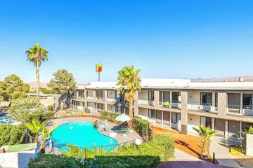 Townhouse Barstow on Historic Route 66 CA I 15