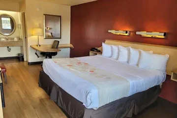 Red Oak Inn Detroit - Southfield