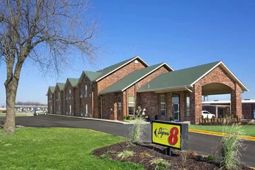 Super 8 by Wyndham Strafford / Springfield Area