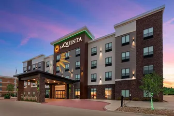 La Quinta Inn & Suites by Wyndham Coralville Iowa City