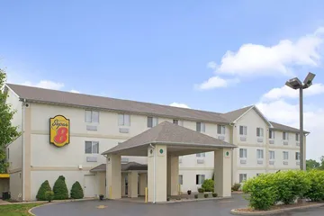 Super 8 by Wyndham Pontoon Beach IL / St. Louis MO Area