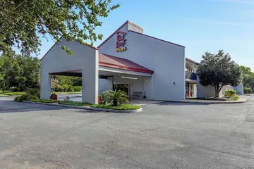Red Roof Inn PLUS+ Mt. Pleasant - Patriots Point