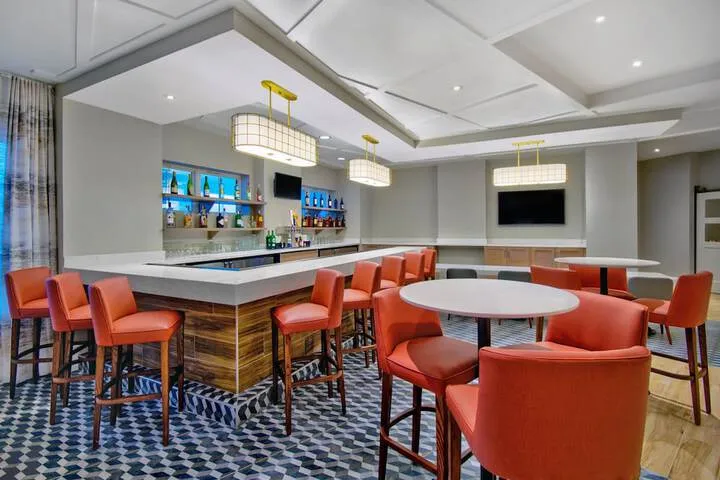 Lobby lounge