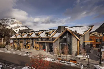 Peaks Hotel & Suites