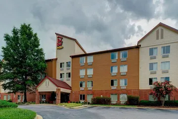 Red Roof Inn PLUS+ Raleigh Downtown – NCSU / Convention Center