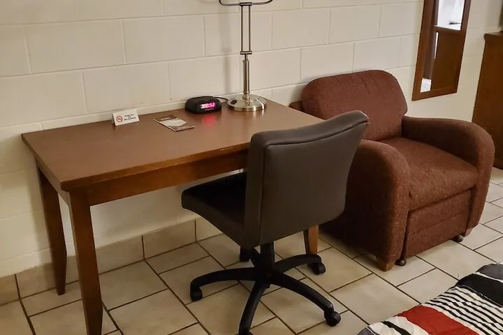 Room 2 of 9
