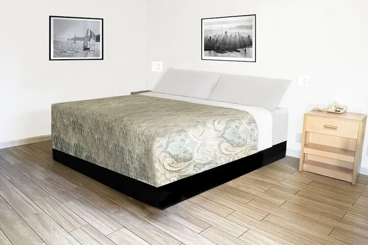 Room 3 of 15